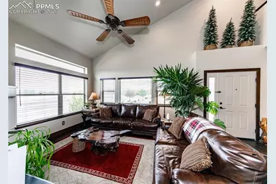 1922 Sunshine Peak Drive, Loveland, CO 80538 - Photo 9