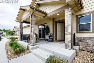 1922 Sunshine Peak Dr, Loveland, CO 80538 - Photo 5