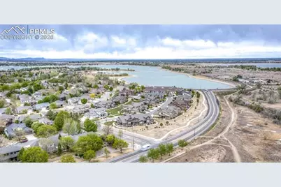 1922 Sunshine Peak Drive, Loveland, CO 80538 - Photo 47