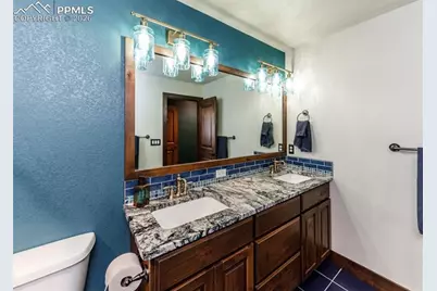 1922 Sunshine Peak Drive, Loveland, CO 80538 - Photo 39