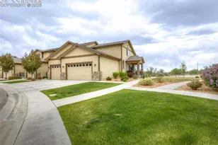 1922 Sunshine Peak Dr, Loveland, CO 80538 - Photo 43