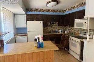 1221 Hathaway Dr, Colorado Springs, CO 80915 - Photo 3