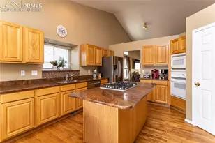 1250 Bison Ridge Dr, Colorado Springs, CO 80919 - Photo 9