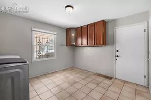 1317 Alexander Cir, Pueblo, CO 81001 - Photo 9