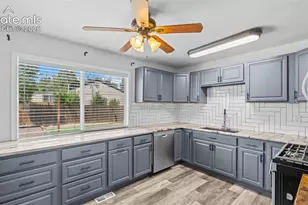 4107 Shelley Ave, Colorado Springs, CO 80910 - Photo 17