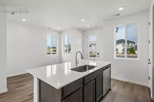 2458 Hannah Ridge Dr, Colorado Springs, CO 80915 - Photo 3