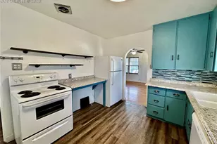 726 Corona Ave, Pueblo, CO 81004 - Photo 7