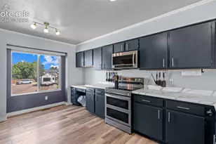 2515 Richmond Dr, Colorado Springs, CO 80922 - Photo 9