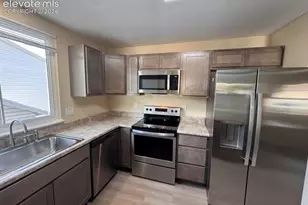 4218 Halstead Circle, Colorado Springs, CO 80916 - Photo 9