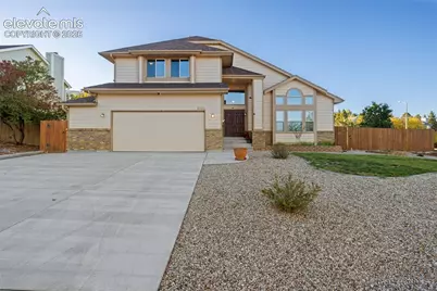 6120 Moorfield Avenue, Colorado Springs, CO 80919 - Photo 3