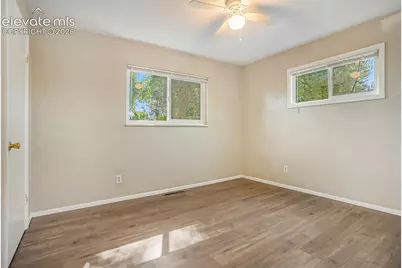414 Maplewood Drive, Colorado Springs, CO 80907 - Photo 9