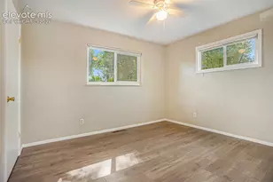 414 Maplewood Dr, Colorado Springs, CO 80907 - Photo 9