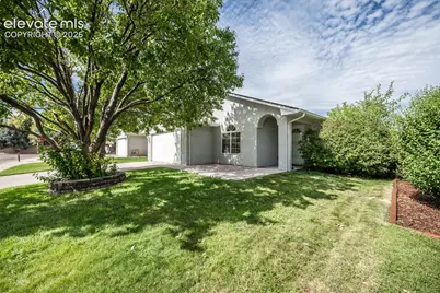 837 Ardath Lane, Pueblo, CO 81005 - Photo 3
