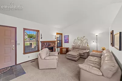 6512 Foxdale Circle, Colorado Springs, CO 80919 - Photo 7