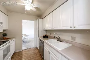 411 Lakewood Circle, Colorado Springs, CO 80910 - Photo 7