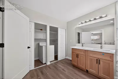 4180 S Monaco Parkway, Denver, CO 80237 - Photo 3