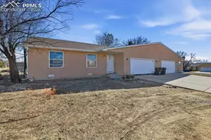 357 W Spaulding Ave, Pueblo West, CO 81007 - Photo 17