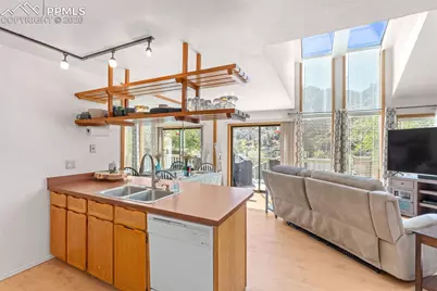 376 Pilot Knob Avenue, Manitou Springs, CO 80829 - Photo 7