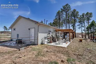 13080 Ravine Dr, Colorado Springs, CO 80908 - Photo 7