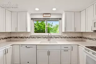 1442 Bellaire Dr, Colorado Springs, CO 80909 - Photo 3