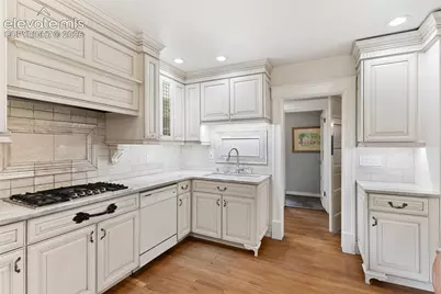 120 E Espanola Street, Colorado Springs, CO 80907 - Photo 17