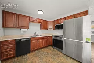 2535 Sonoma Dr, Colorado Springs, CO 80910 - Photo 9