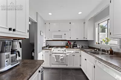 2932 Pennsylvania Avenue, Colorado Springs, CO 80907 - Photo 13