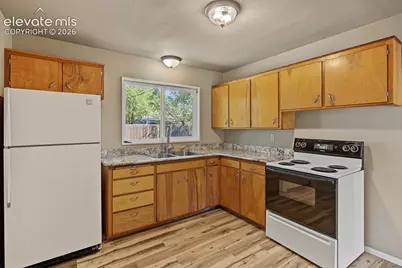 221 Jasper Drive, Colorado Springs, CO 80911 - Photo 5