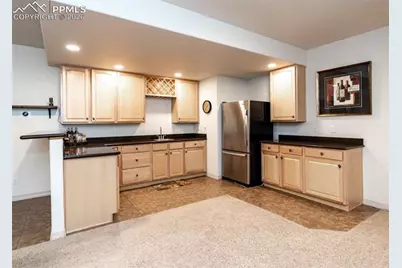1420 Rockhurst Boulevard, Colorado Springs, CO 80918 - Photo 27