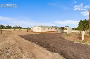 685 7th St, Penrose, CO 81240 - Photo 3