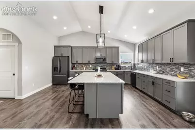 1180 N Saddle Ridge Lane, Pueblo, CO 81007 - Photo 7