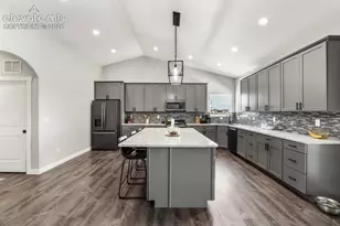1180 N Saddle Ridge Ln, Pueblo, CO 81007 - Photo 7