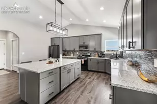 1180 N Saddle Ridge Ln, Pueblo, CO 81007 - Photo 9