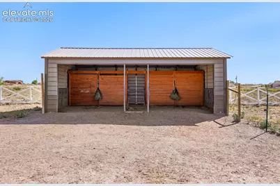 1180 N Saddle Ridge Lane, Pueblo, CO 81007 - Photo 43
