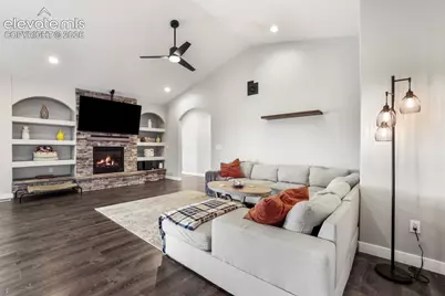 1180 N Saddle Ridge Lane, Pueblo, CO 81007 - Photo 3