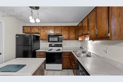 5568 Dunbar Court, Colorado Springs, CO 80918 - Photo 13