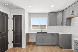 8871 Shorewood Dr, Colorado Springs, CO 80908 - Photo 37