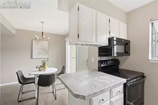 2111 Mt Washington Ave, Colorado Springs, CO 80906 - Photo 9