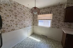 1928 Sussex Ln, Colorado Springs, CO 80909 - Photo 5