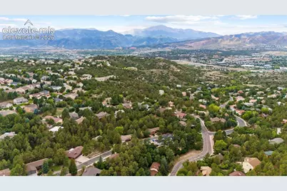 5831 Spurwood Court, Colorado Springs, CO 80918 - Photo 19