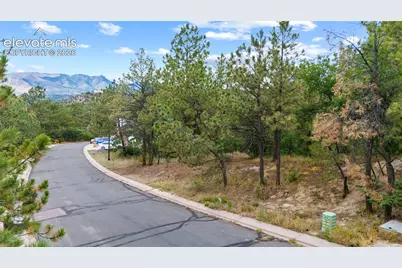 5831 Spurwood Court, Colorado Springs, CO 80918 - Photo 21