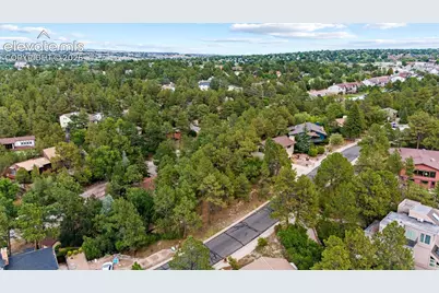 5831 Spurwood Court, Colorado Springs, CO 80918 - Photo 13