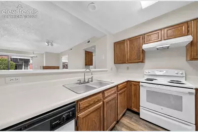 914 Acapulco Court, Colorado Springs, CO 80910 - Photo 5