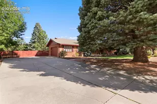 15 Loma Linda Dr, Colorado Springs, CO 80906 - Photo 3