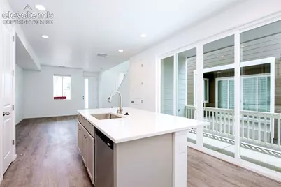 5323 Spalding Place, Longmont, CO 80504 - Photo 5
