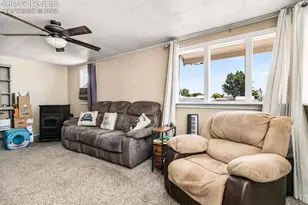 1611 Locust St, Canon City, CO 81212 - Photo 3