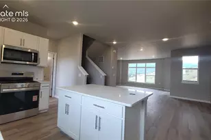 741 Belleza Vw, Colorado Springs, CO 80907 - Photo 15