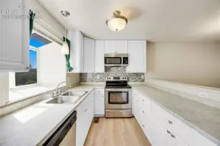 457 Rolling Hills Dr, Colorado Springs, CO 80919 - Photo 11