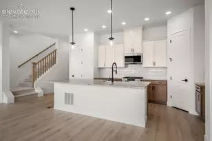 4405 Peak Crst Vw, Colorado Springs, CO 80918 - Photo 15