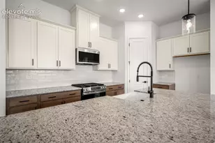 4405 Peak Crst Vw, Colorado Springs, CO 80918 - Photo 9